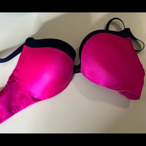 Victoria secret bra 32C